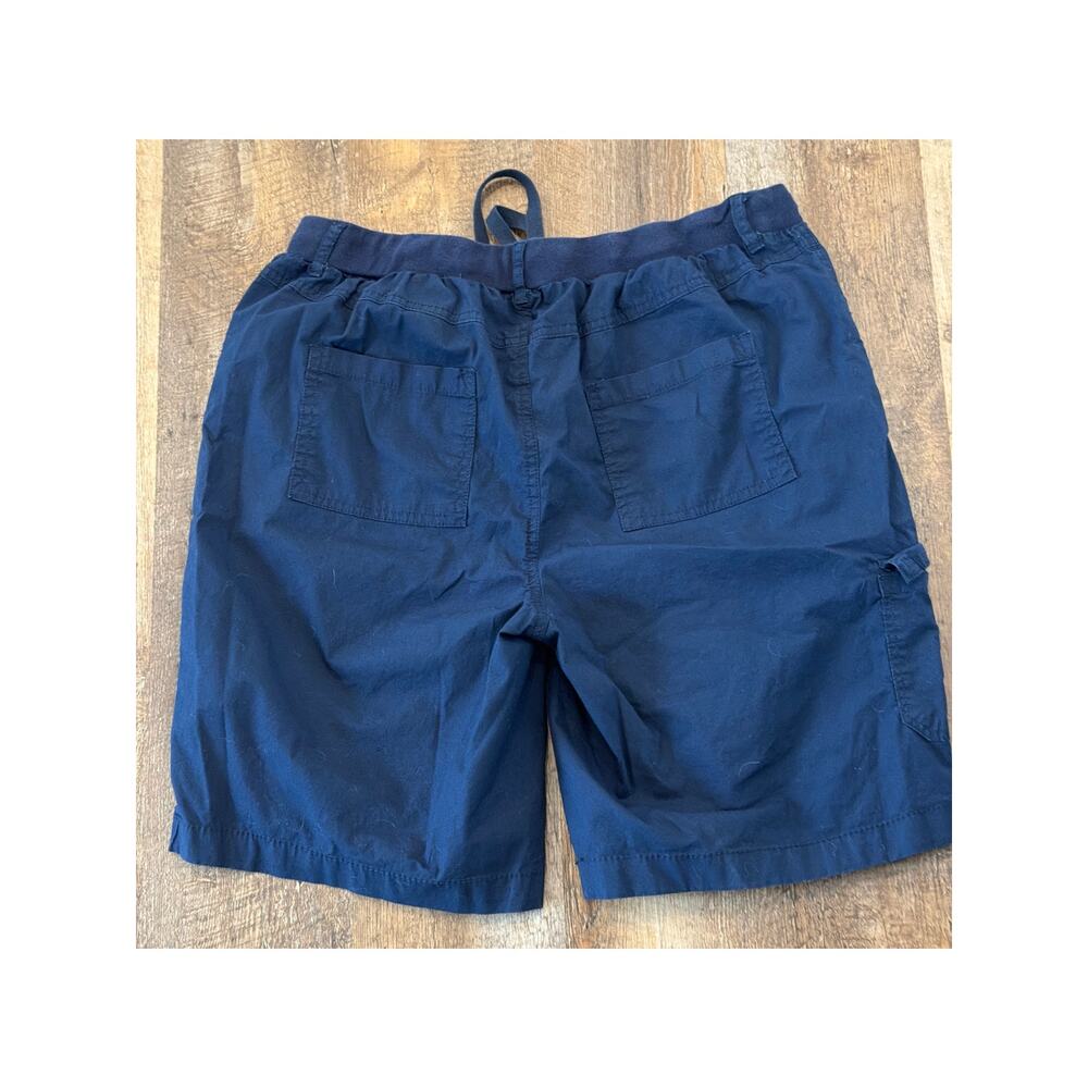 Cato Navy blue twill cargo bermuda length shorts LG - Picture 2 of 8